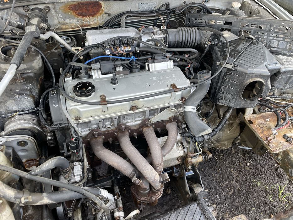 Двигатель Mitsubishi 1.8 Galant Carisma 4G93