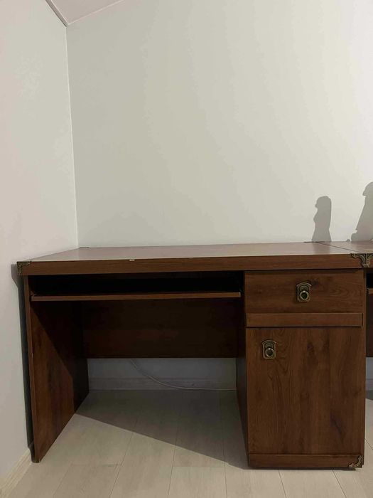 Biurko kolor ciemny orzech