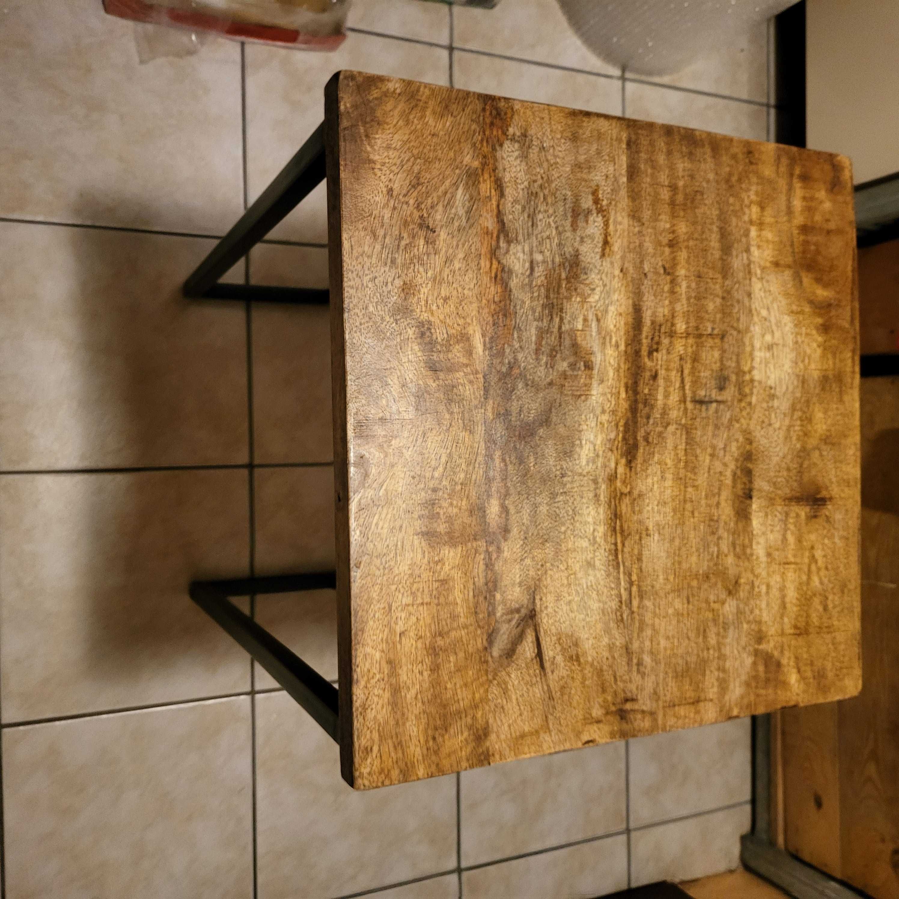 Stolik pomocniczy loft