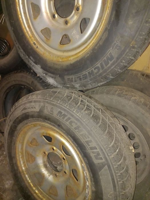 Колеса з дисками для нісан навари д40