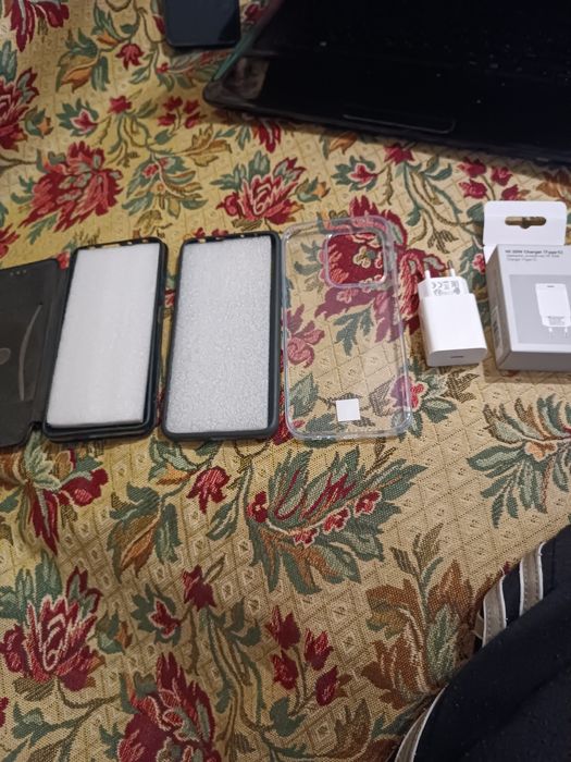 Продаються чехлы ( накладки ) на смартфоны Xiaomi