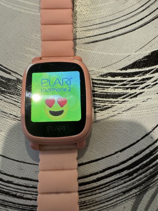 Смарт-часы детские KidPhone 2 Pink с GPS-трекером ELARI