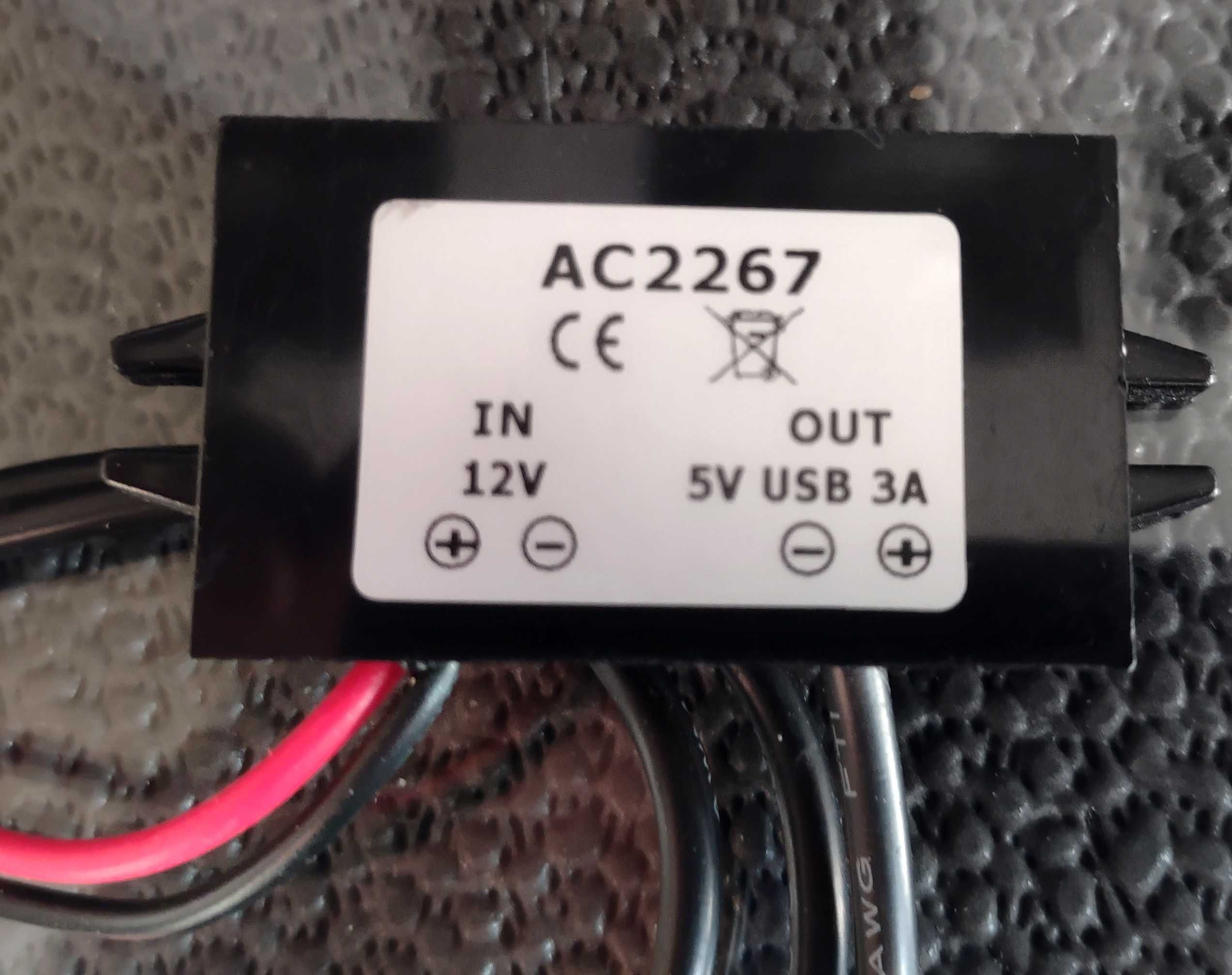 Przetwornik 12 V - 2x USB