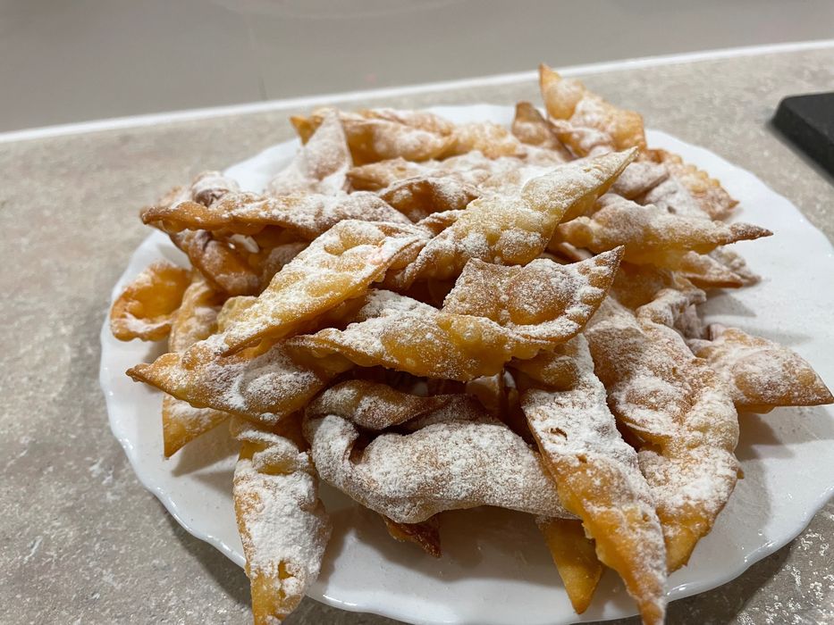 Faworki, chrust, ciastka