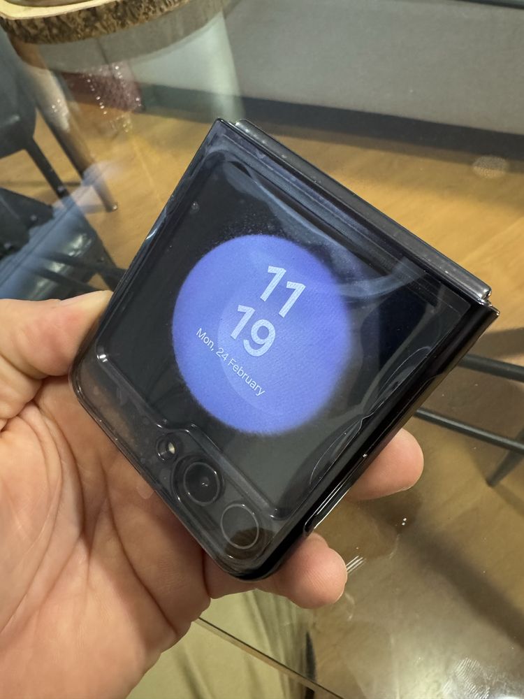 Samsung Flip 5 (Novo)