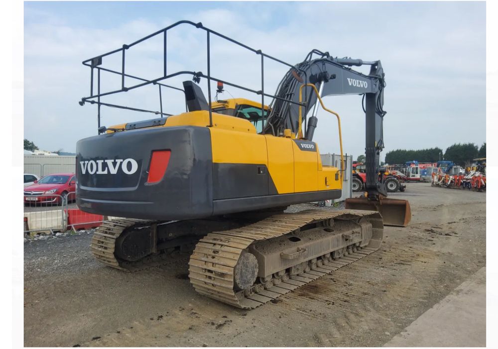 Гусеничний екскаватор VOLVO EC220DL
