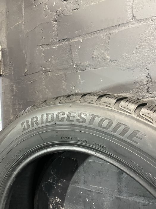 2шт 225/60 R18 Bridgestone Blizzak LM-80 evo