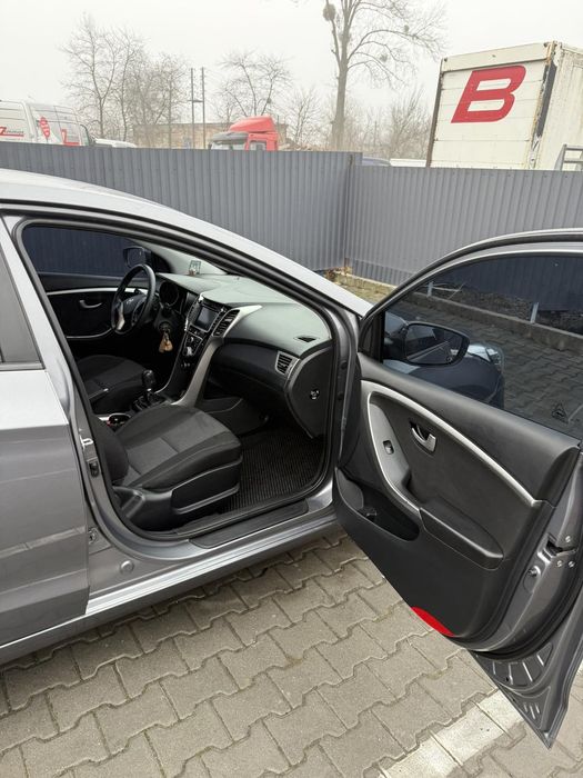 Продам авто надійне економне м'яке доглянуте питання по телефону