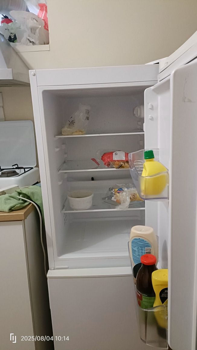 Cozinha pequena.