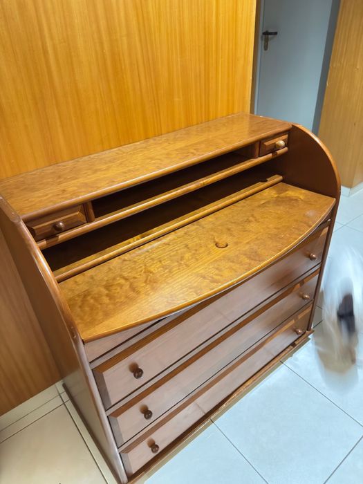 Escrivaninha com arrumacao