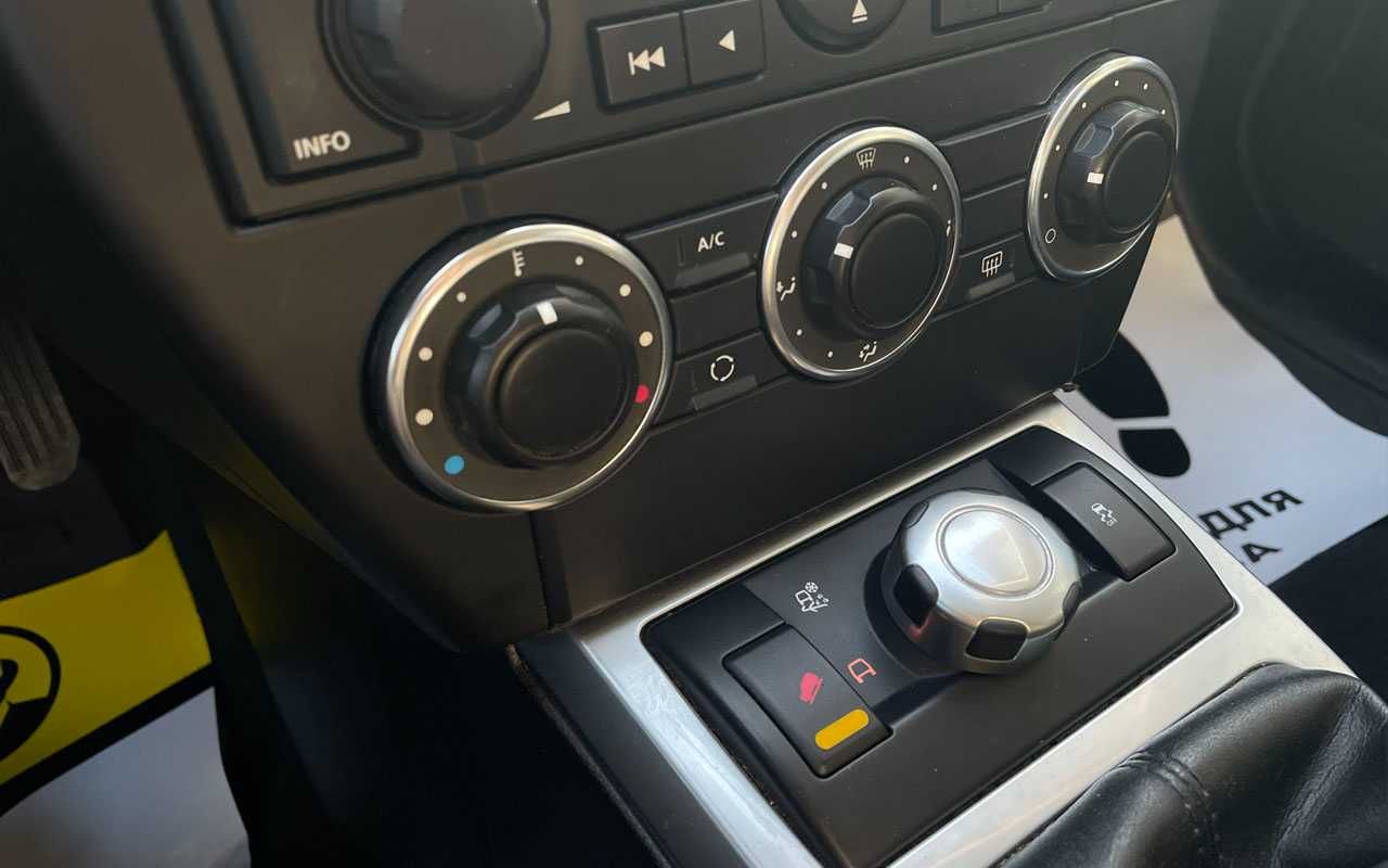 Land Rover Freelander 2011