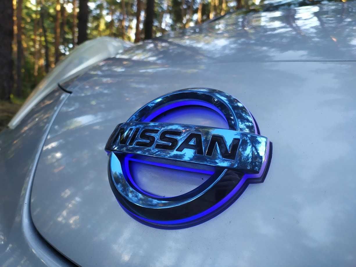 Продам Nissan Leaf 2011
