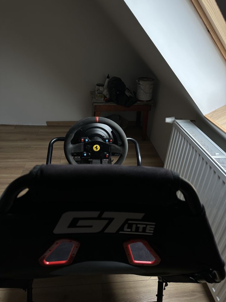 Thrustmaster T300 z Fotel Next Level Racing simracing