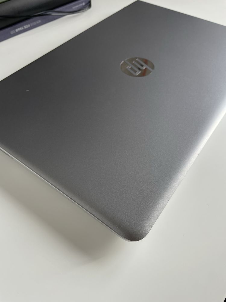 Portátil HP Pavilion 15-cc5xx