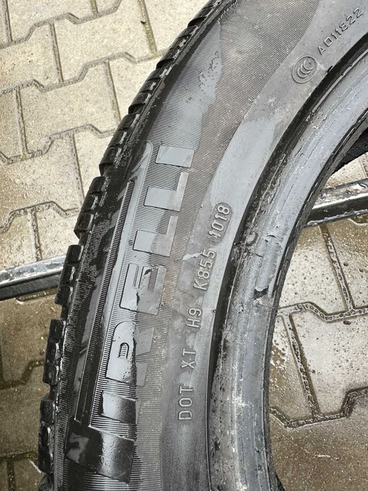 235/55r18 Pirelli Sottozero Winter 210