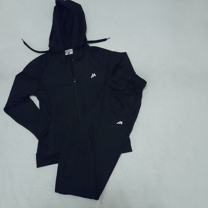 Bluza sportowa rozpinana i spodnie treningowe r.146 jak NOWE komplet