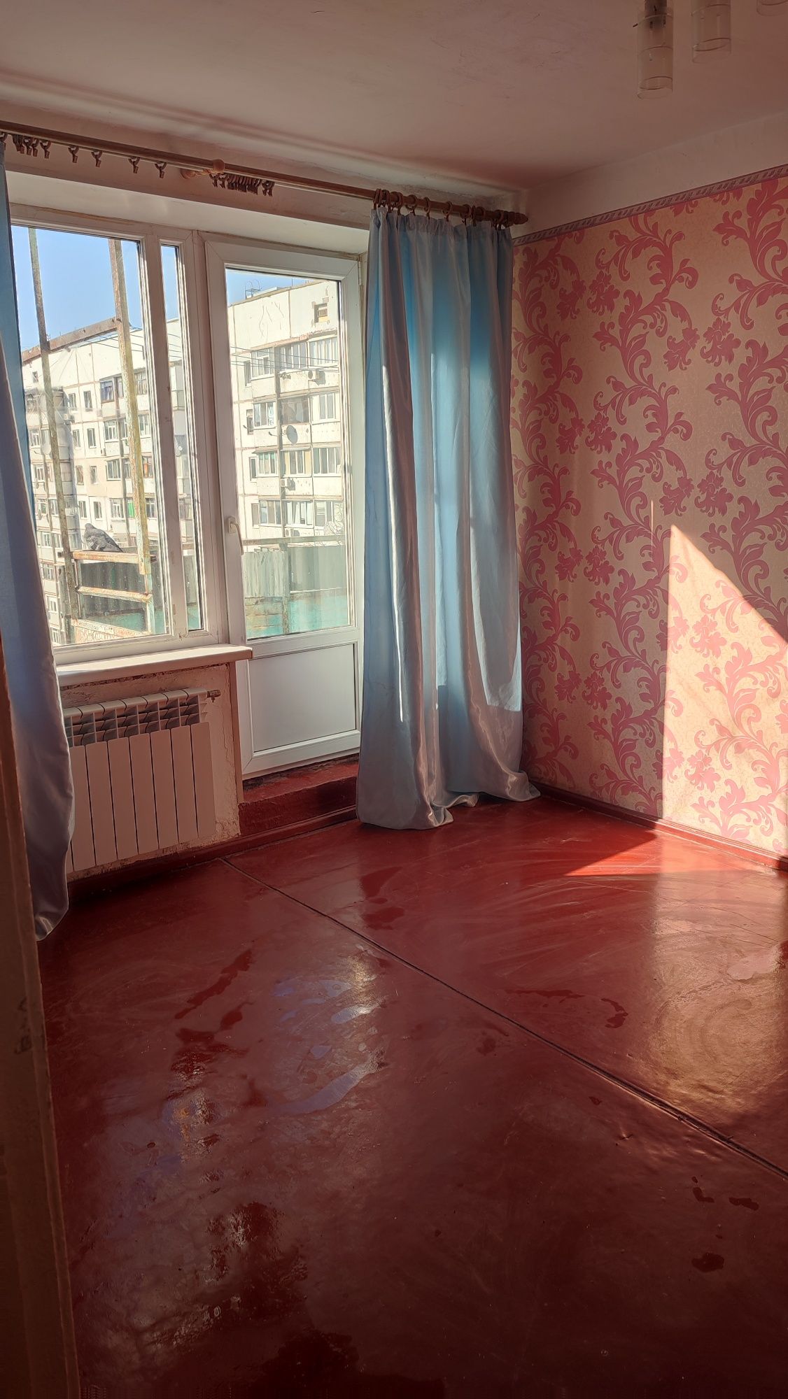 Продам свою однокомнатную квартиру в районе Одесской