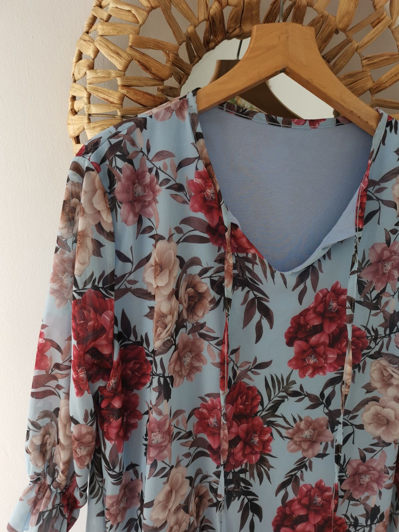 Niebieska rozkloszowana babydoll sukienka w kwiaty midi wesele XL XXL