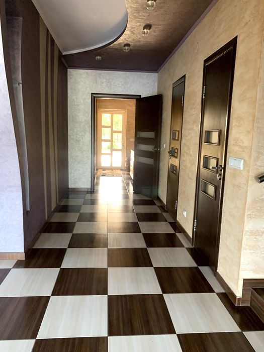 Продаж великого та гарного будинку без посередників