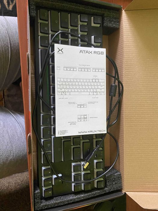 Krux atax rgb pudding outemu black