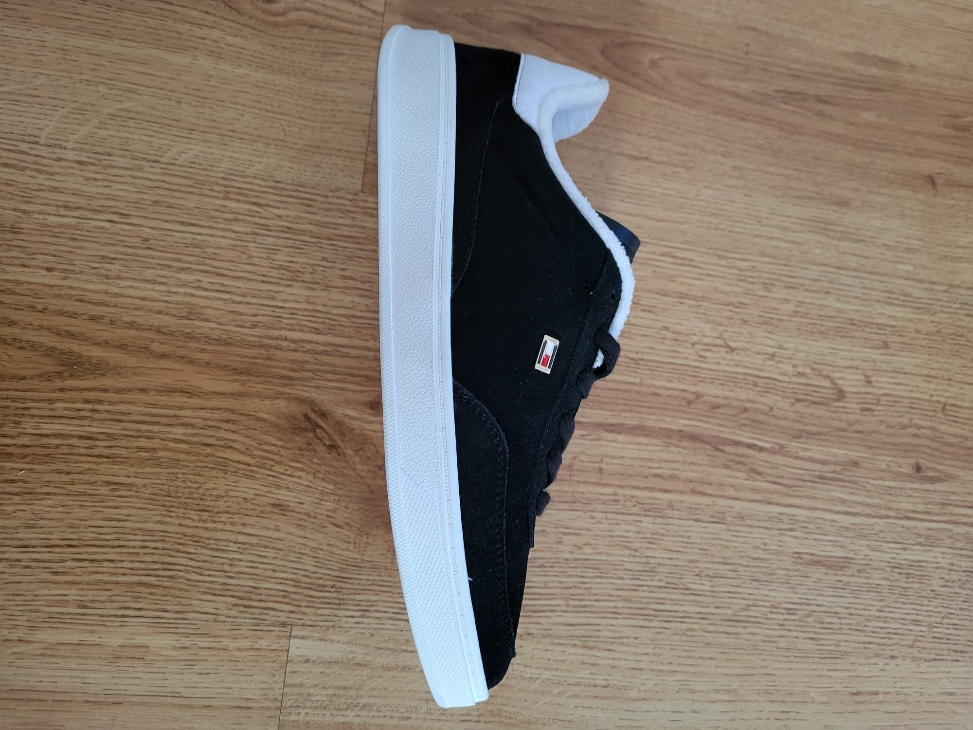 Buty sportowe tommy hilfiger sneakersy damskie nr 39