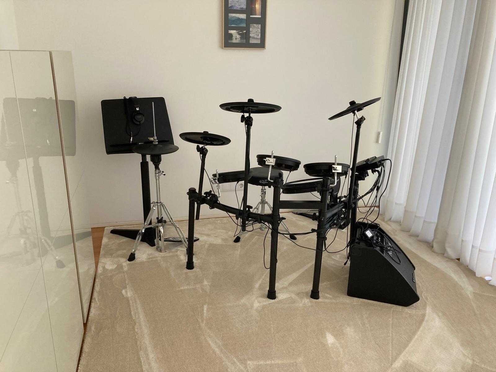Vendo monitor Roland PM 100 para bateria digital - como novo!