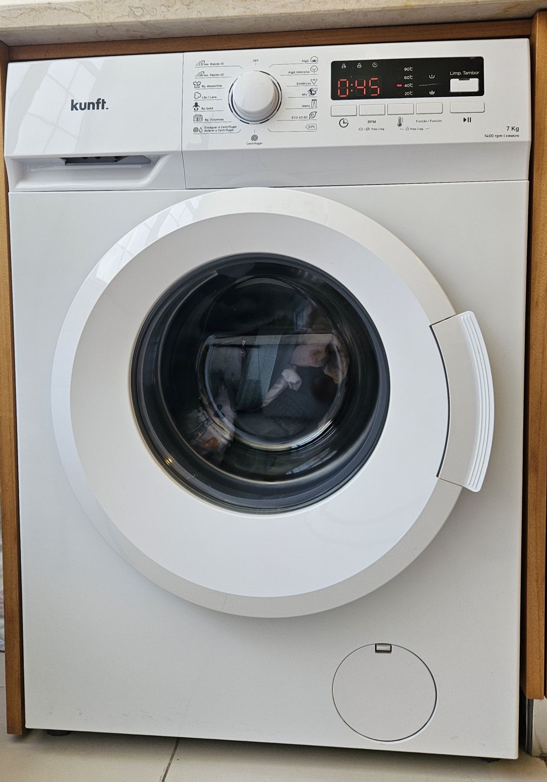 Máquina de lavar KUNFT 7kg 1400rpm