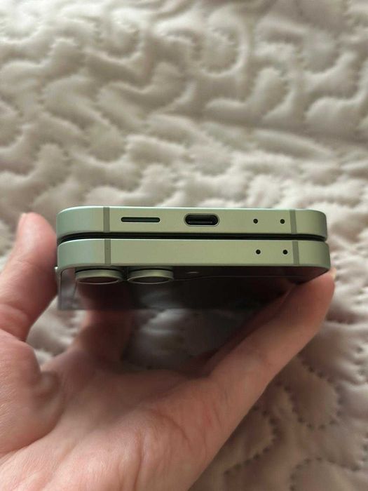 Samsung Galaxy Z Flip 6 12/512GB - Mint