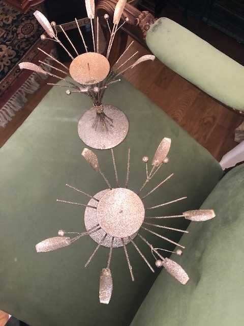 Castiçais decorativos em dourado com brilho