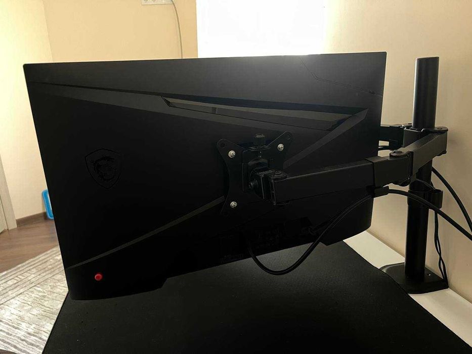 2 Монітори / MSI G244F E2 / 23.8”, 1920×1080, Full HD / 180 Гц