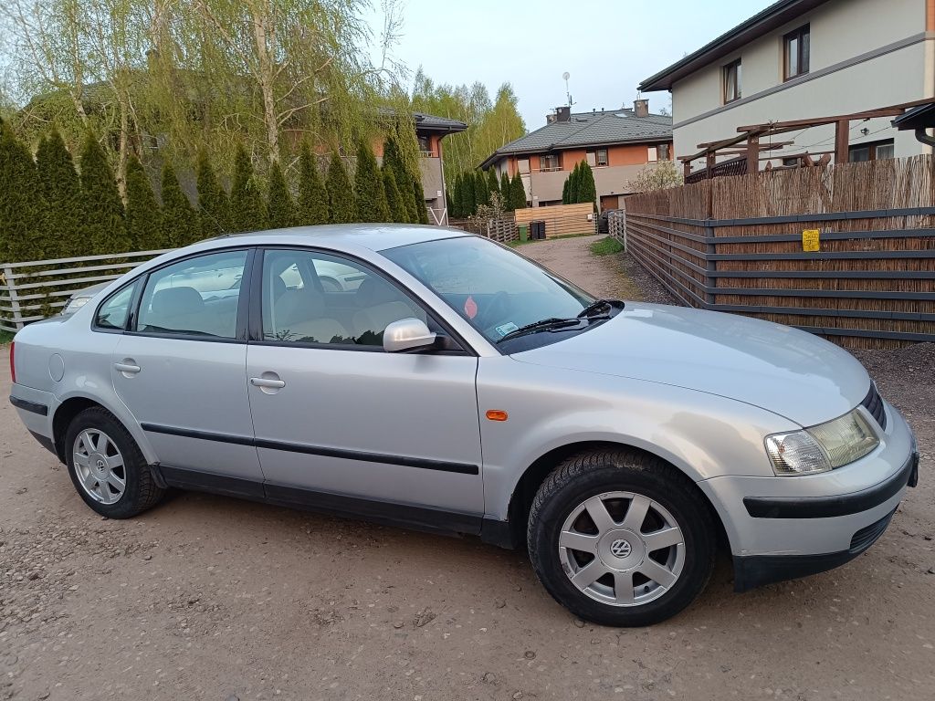 Volkswagen Passat 1.9 TDI 110km ( na zwykłej pompie)  klimatyzacja