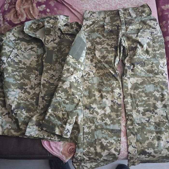 Продам комплект камуфляж  50/4