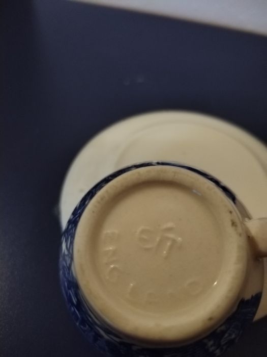 Chávena e pires loiça inglesa