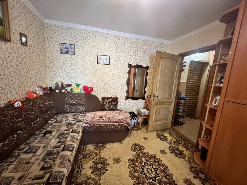 Продаж 1- кім Металістів