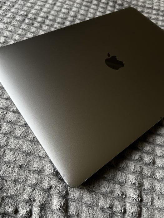 MacBook Pro 15 (2018) 1 Tb + 32 Tb