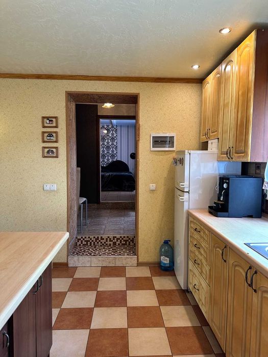 Продаж будинку з 4 спальнями та гаражем | Ружична, 6 соток