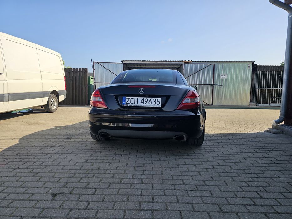 Samochod osobowy mercedes slk amg