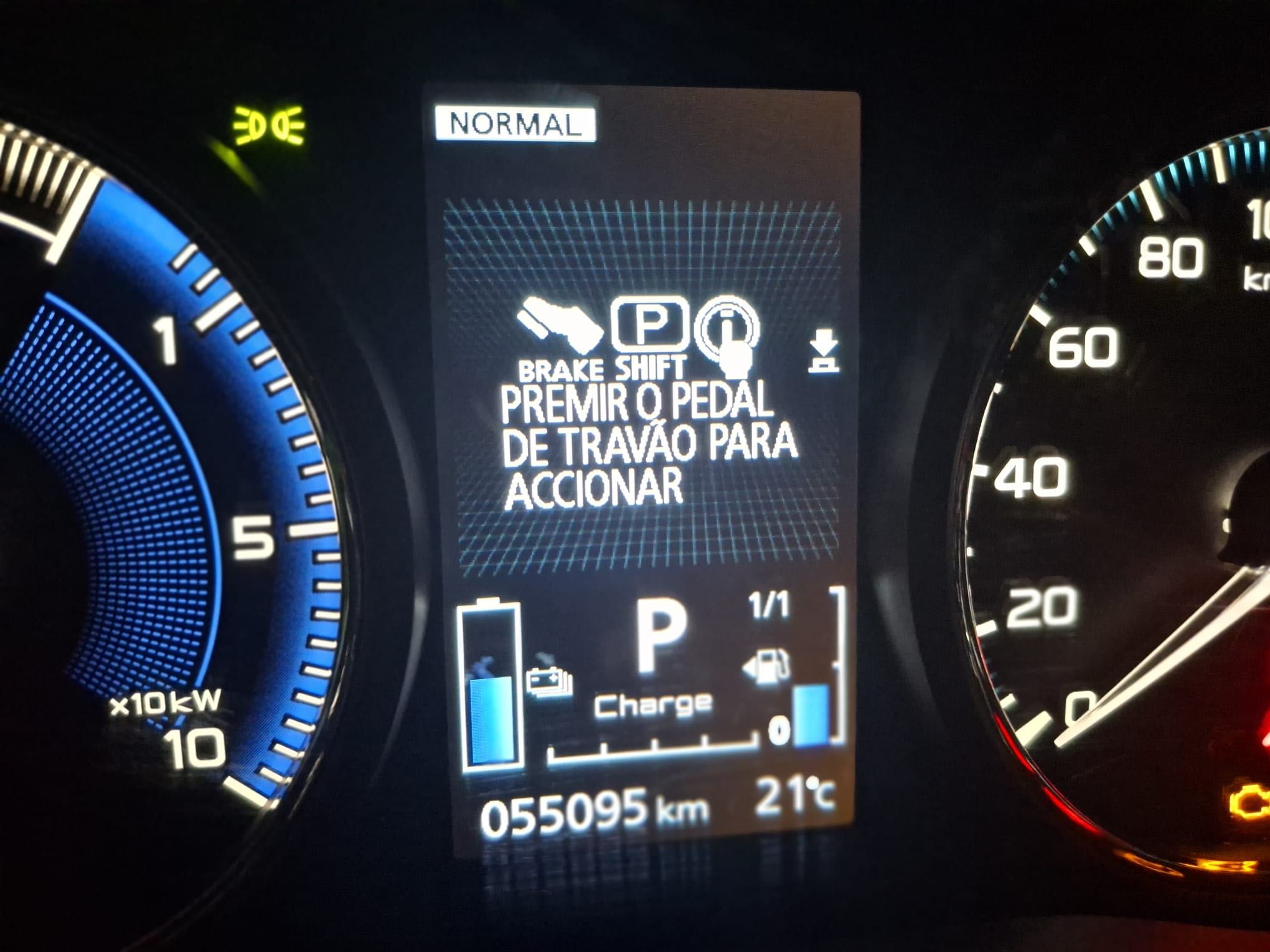 Mitsubishi Outlander PHEV 2018 – SUV Híbrido Plug-In