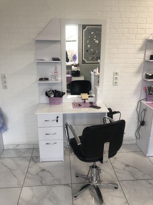 Шукаю на роботу перукаря