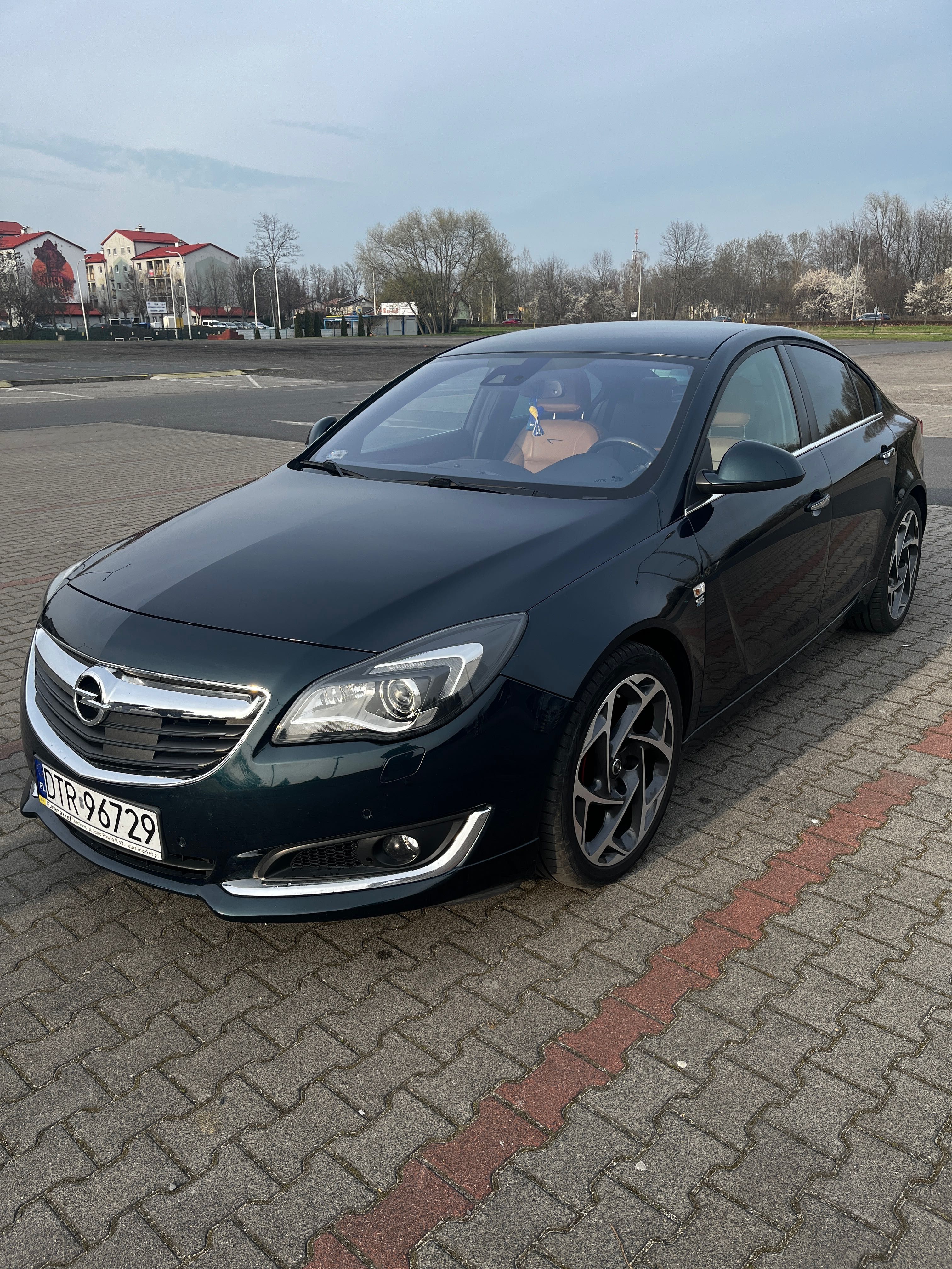 Opel Insignia 1.6 turbo OPC