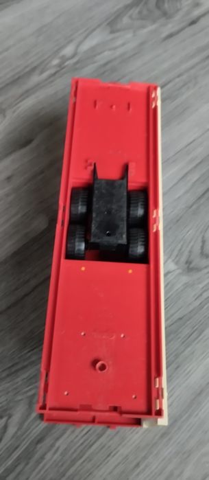 Машина-тягач, большая