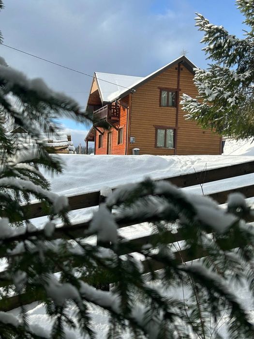 Відпочинок у Карпатах котедж на 6-9 людей