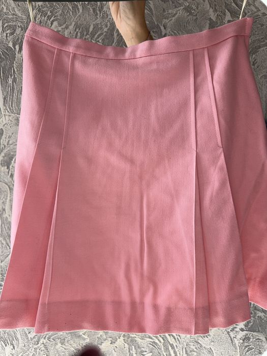 Рожевий костюм, піджак, спідниця