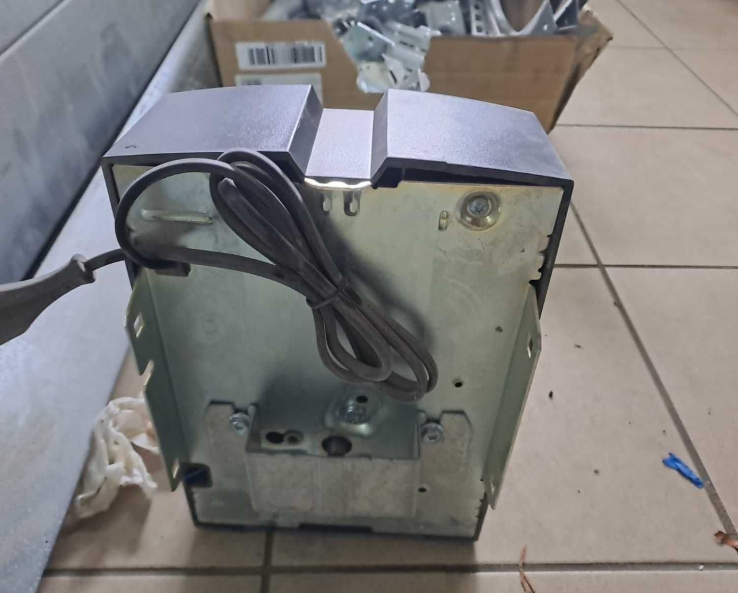 Brama garażowa segmentowa HÖRMANN Renomatic 42 + napęd ProLift 700