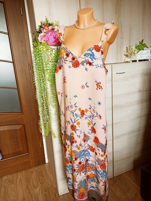 Sg Urocza letnia sukienka 40 , L sukienka Midi na ramiączkach 40