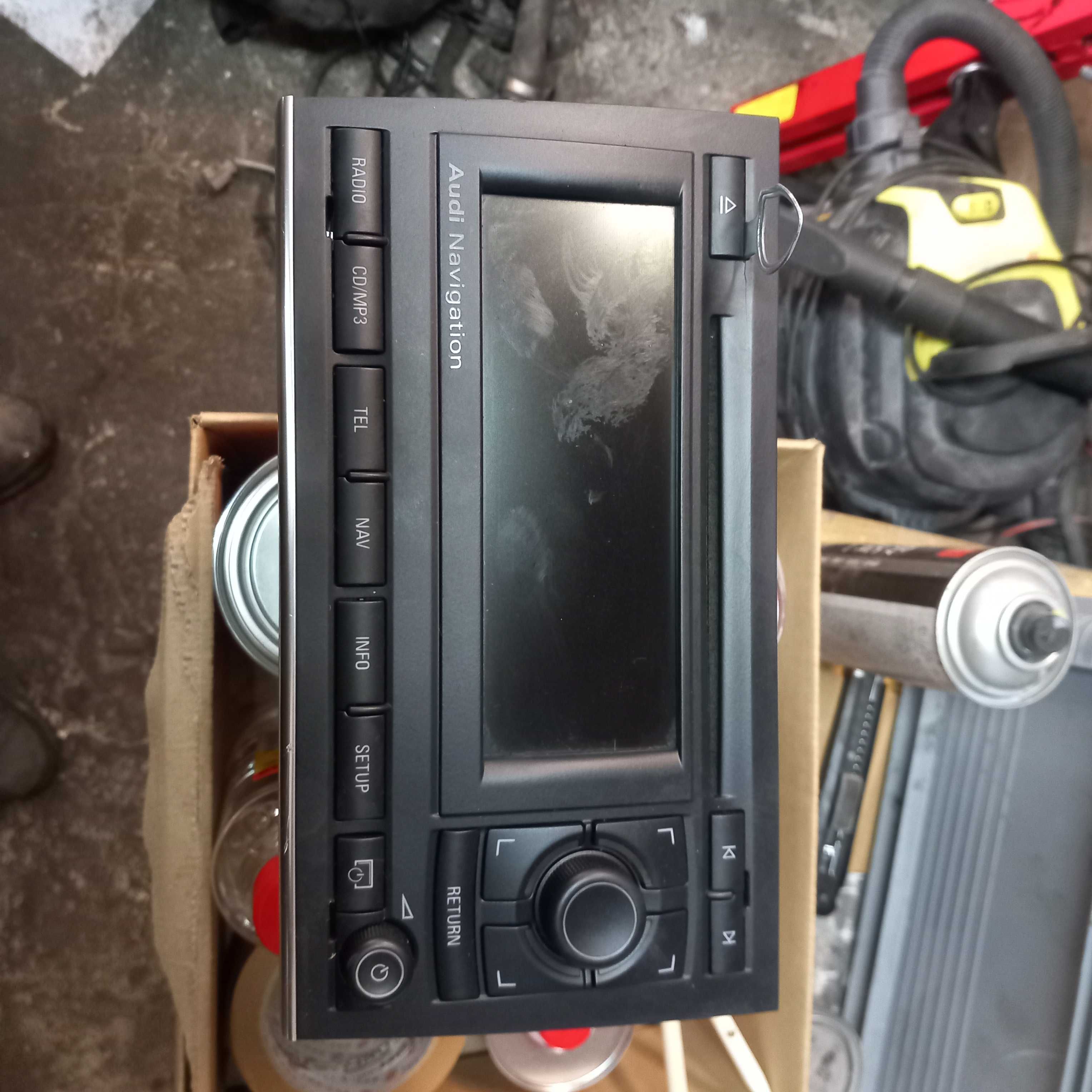 Radio Audi A4B7 2007r