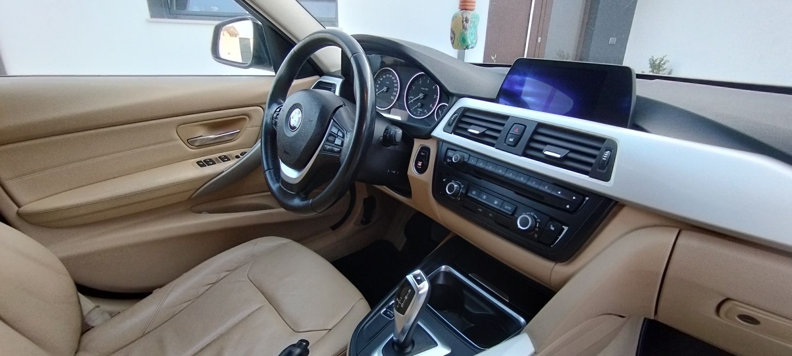 BMW 320d F30 2013