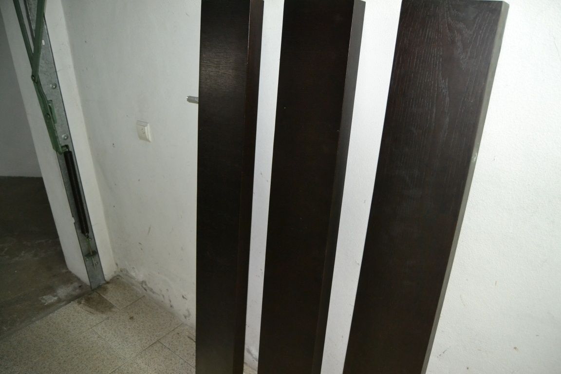 Estantes de sala