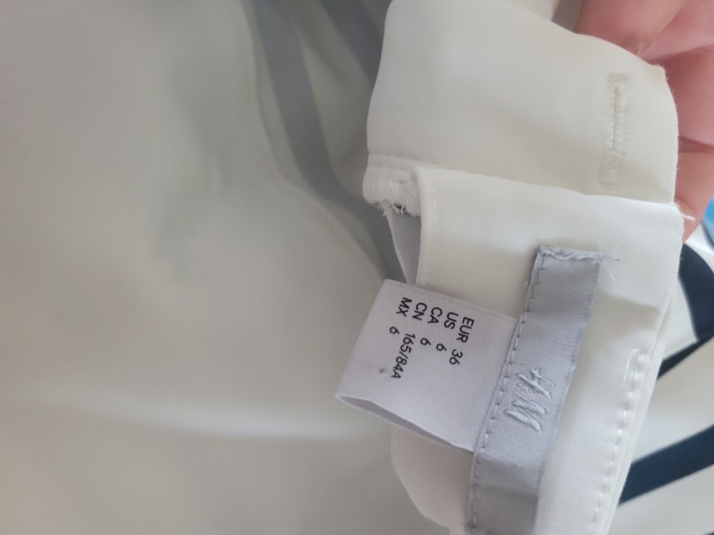Dopasowana obcisła sukienka w paski mini H&M