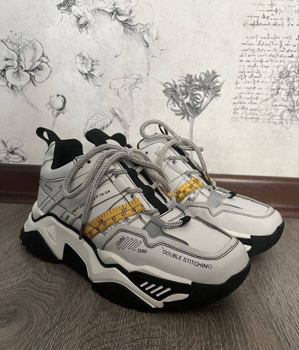 Кроссовки белые PRPY